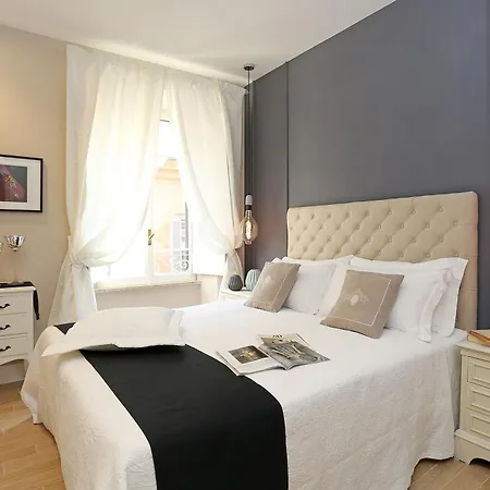 Daplace - Lucrezia Roma